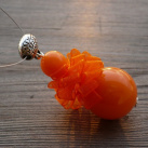 Oranžová pompadůrka - náhrdelník