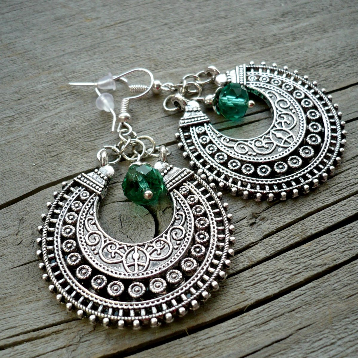 Filigránové kruhy s korálkem