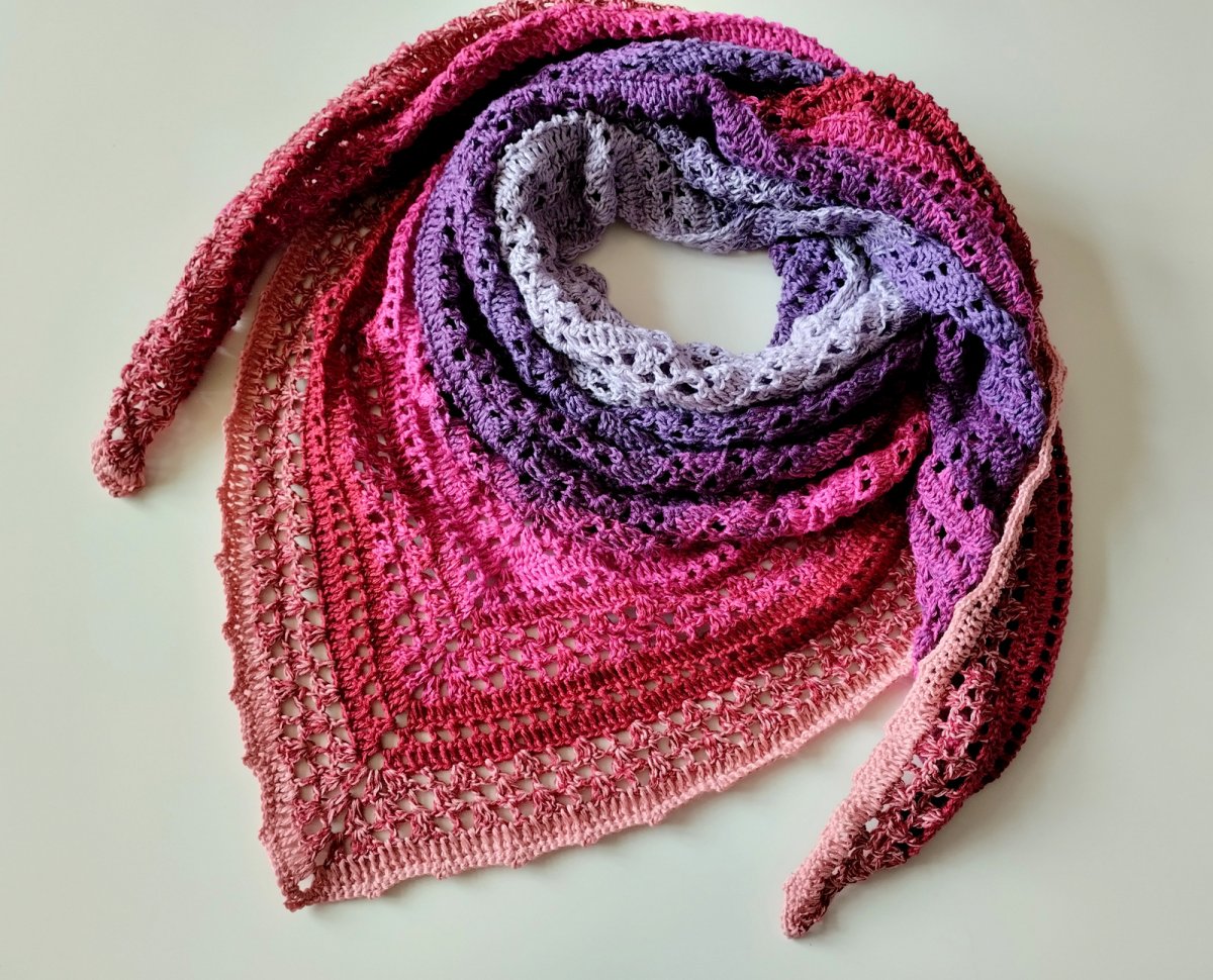 Šátek háčkovaný "Fialka růžová" 