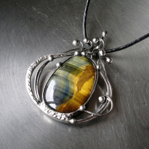 Náhrdelník Agnes   (sokolí oko)