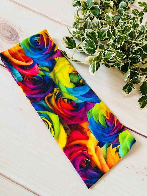 Čelenka duhové růže