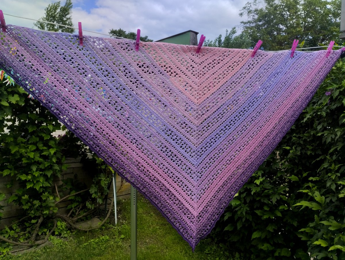 Šátek-pléd háčkovaný "Fialový sen"