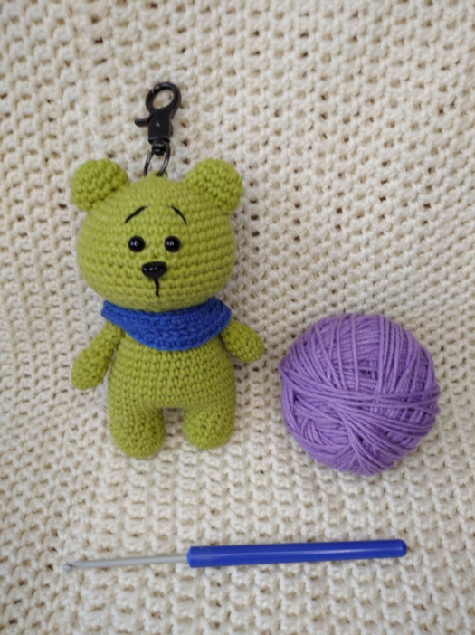 Háčkovaný medvídek