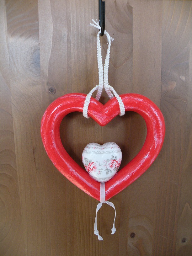 Dekorační srdíčko v srdíčku - červená