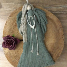 Macramé andělka v boho stylu - zelená ( sage ).