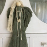 Macramé andělka v boho stylu - zelená ( sage ).