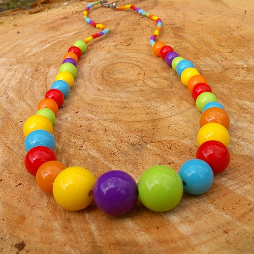 Duhové retro korále