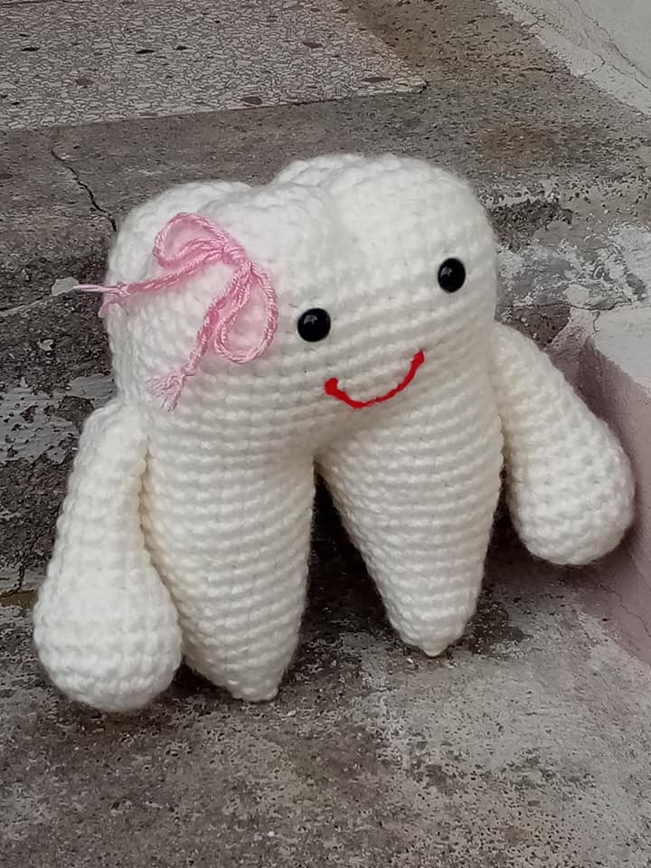 Slečna Zoubková - háčkované hračky na zakázku