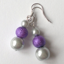 Sv.šedo-fialové luxusní perly