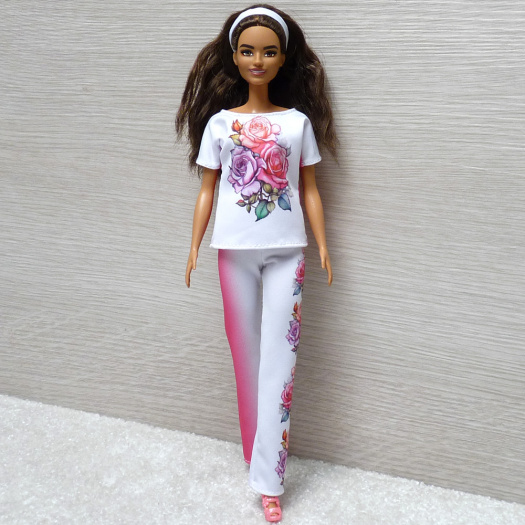 Kalhoty a tričko pro Barbie