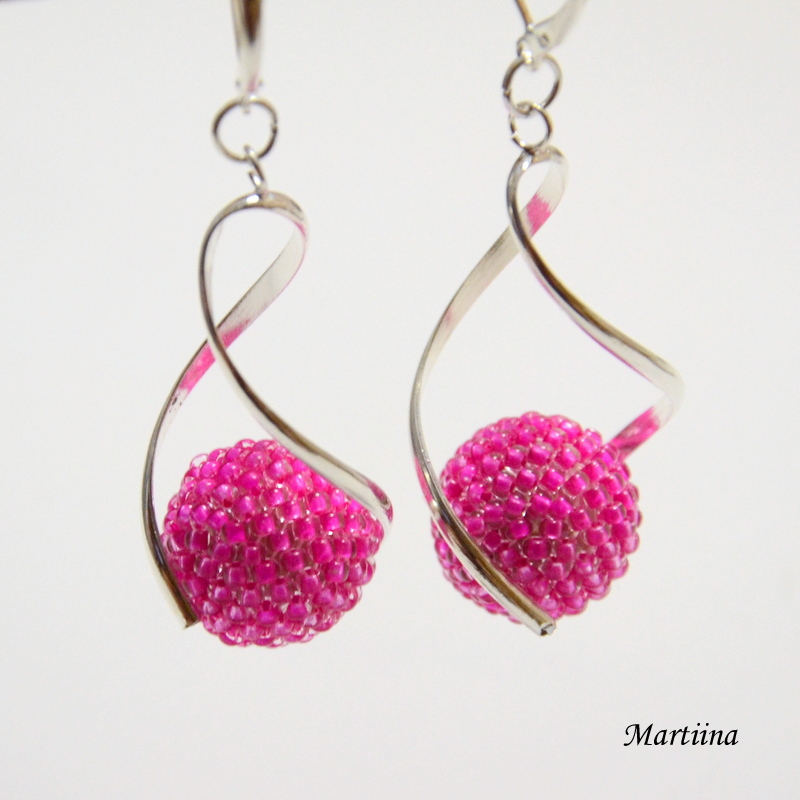 Moderní náušničky Kristýna