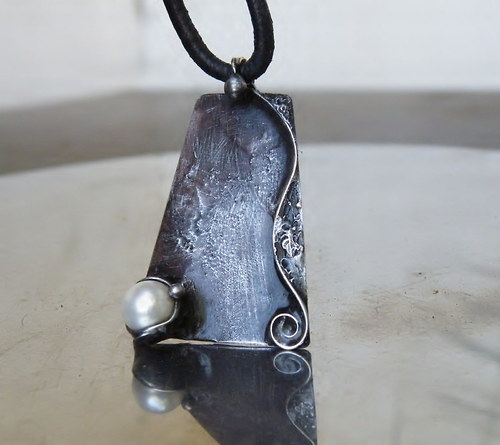 Něžně surový...(říční Perla) oboustranný