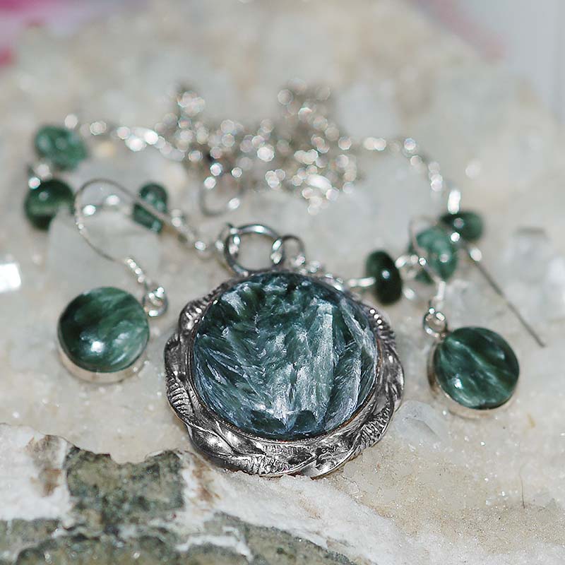 Serafinit - náhrdelník