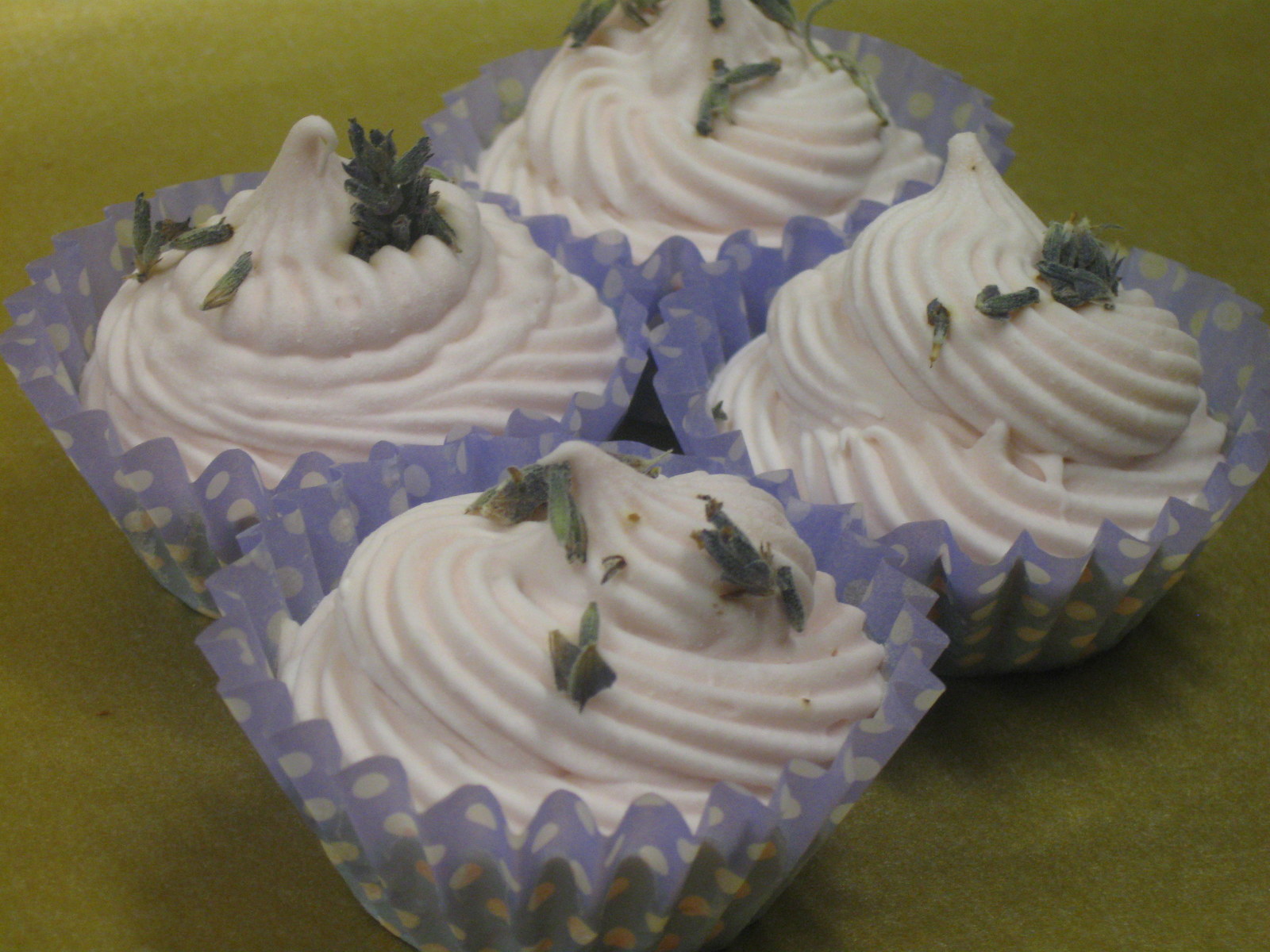 Levandulové Sněhové Pusinky