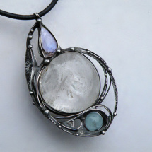 Amulet světla (Křišťál, Adulár, Akvamarín)
