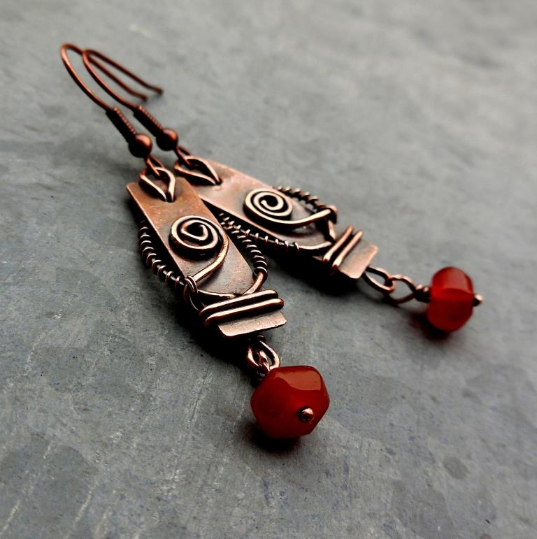 Měděné náušnice s karneolem