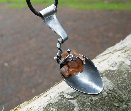 Ježek na lžíci...(Aragonit)