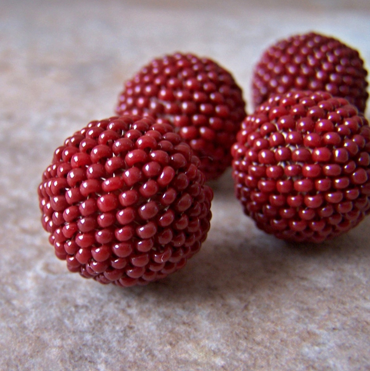 Obšívané kuličky č. 16