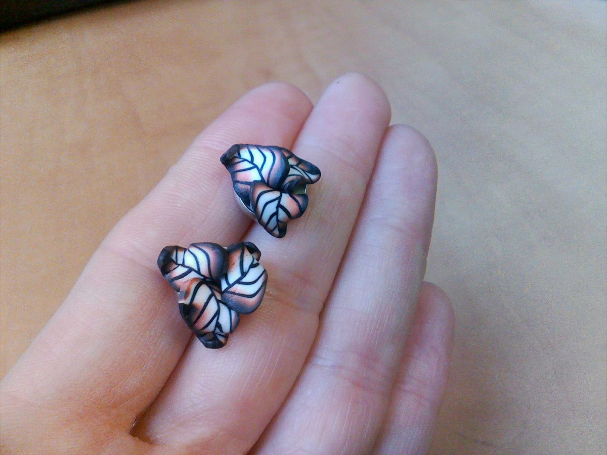 Pecky - lístečky jako malované