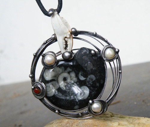 Kruh času...(Goniatit, říční Perly) 