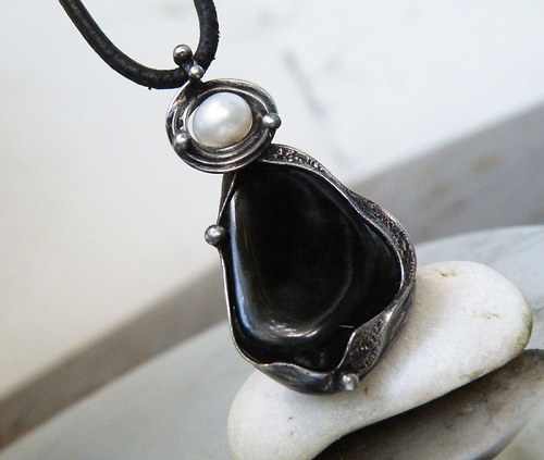 Black and white...(Onyx, říční Perla) 