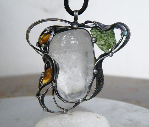 Armando...(Křišťál, Vltavín, Jantar)