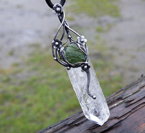 Elfský krystal...(Křišťál, Vltavín)