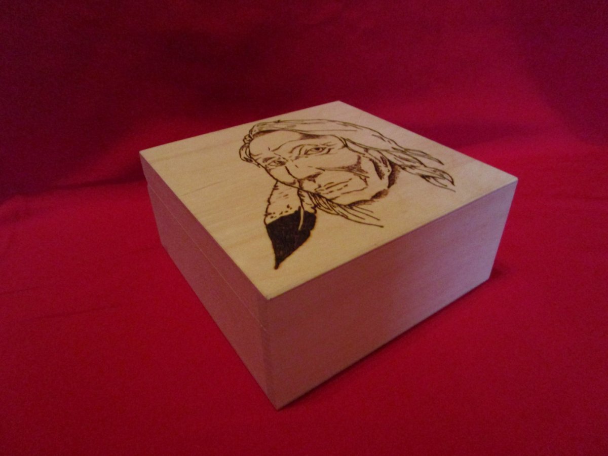 krabička s indiánem