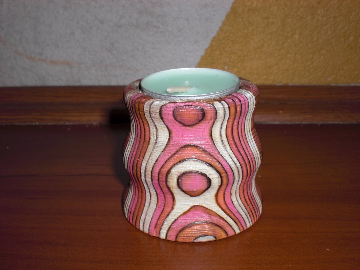 malý barevný svícen 2