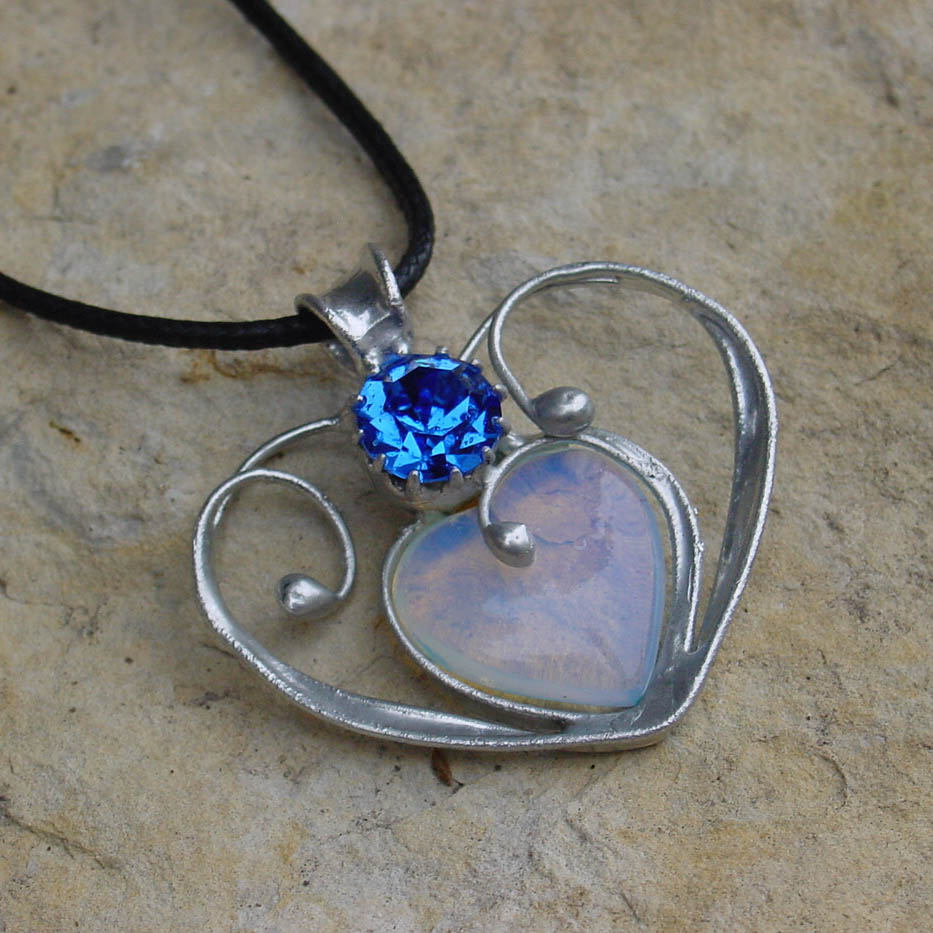 Srdce s modrým kamenem