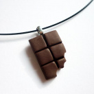Čokoláda nakousnutá - fimo náhrdelník na lankové obruči
