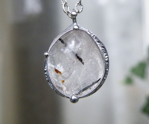 Amulet Křišťál s Turmalínem...