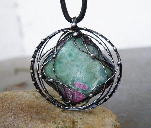 Naja...(Rubín ve Fuchsitu) oboustranný