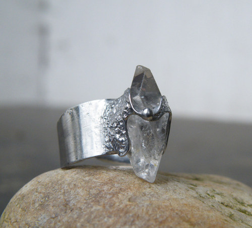 Amulet ledový krystal...(Křišťál surový)