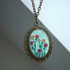 Starobronz vintage lůžko s fimo květinami - náhrdelník