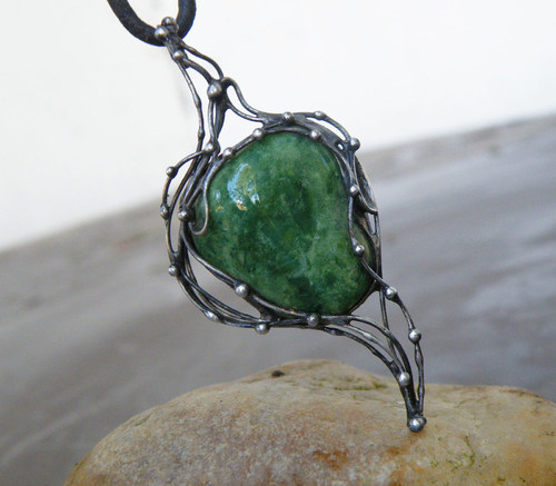 Amulet lesní dryády...(Jaspis)