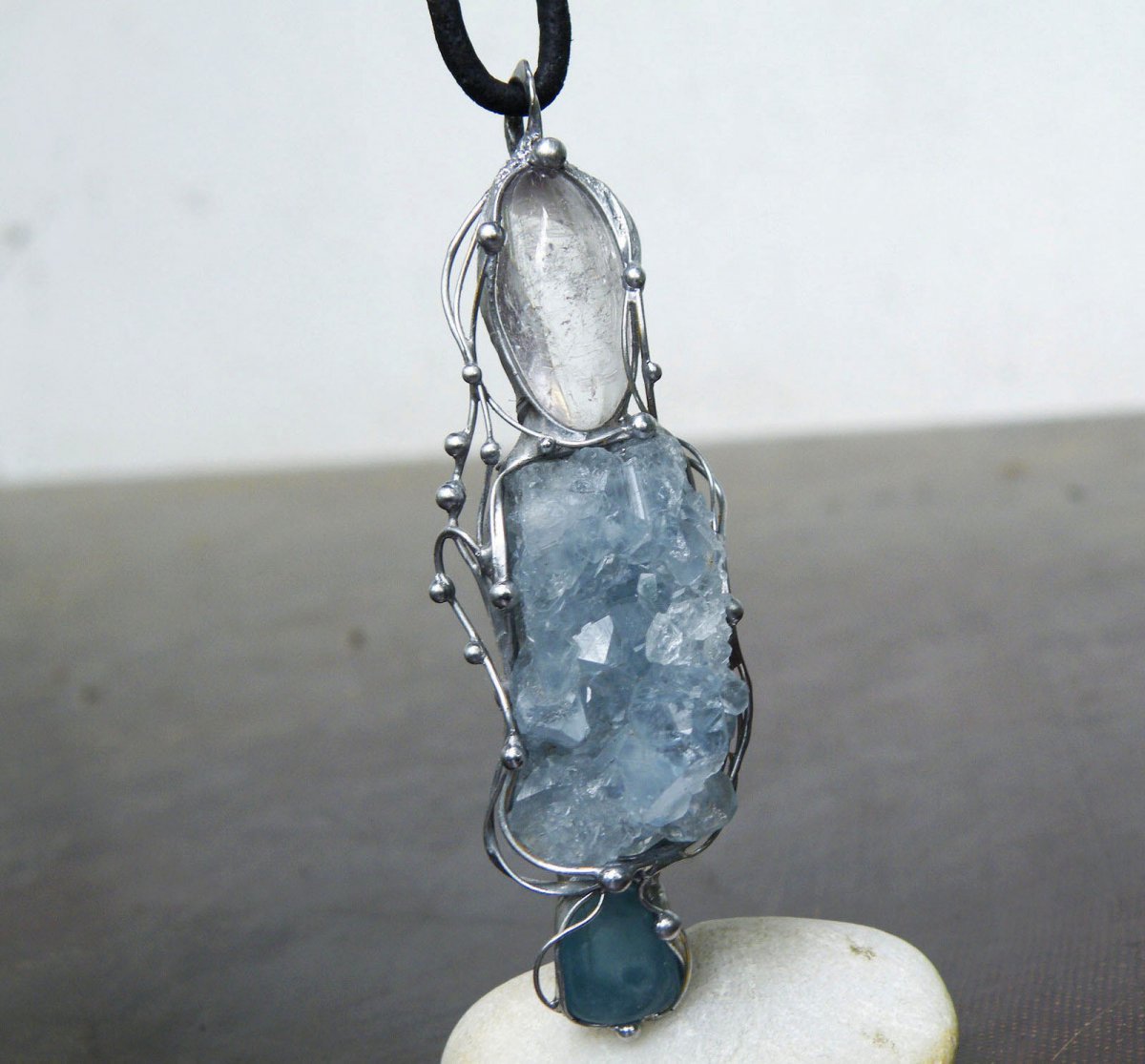 Avatëa...(celestin, křišťál, akvamarín)