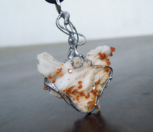 Élia... (baryt, vanadinit)