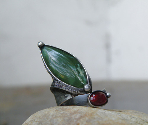 Galadriel...(serpentin, karneol)