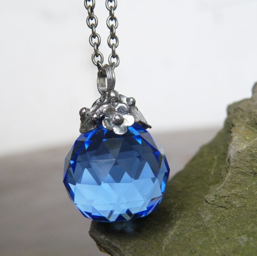 Modrá kulička...(sklo) 