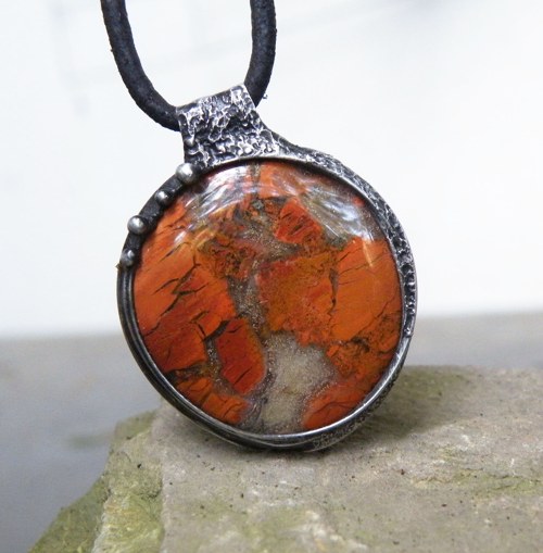 Z nitra země...(jaspis) oboustranný