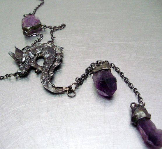 STRÁŽCE AMETYSTOVÝCH HOR