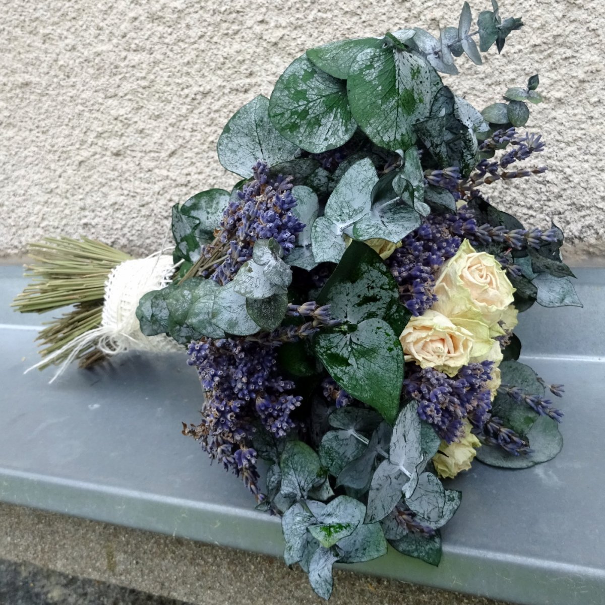 Kytice - S eucalyptem