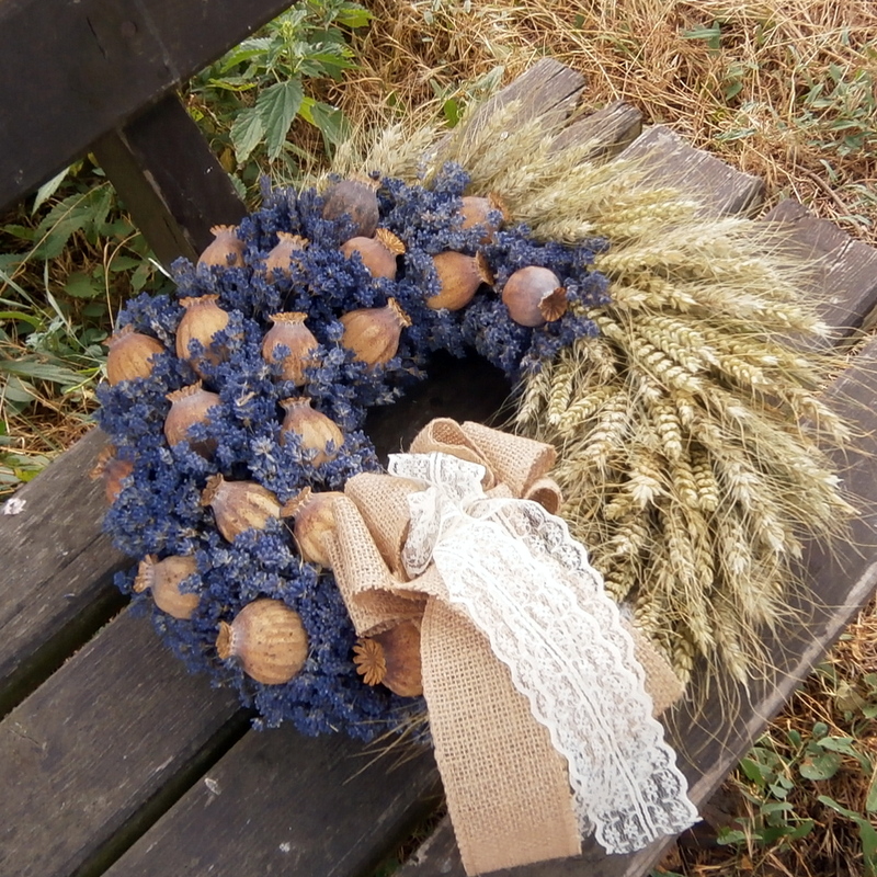 Věnec - Měsíční