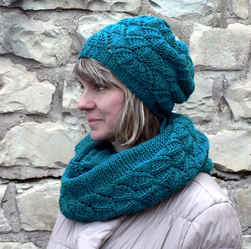 Čepice s deštníkovým vzorem