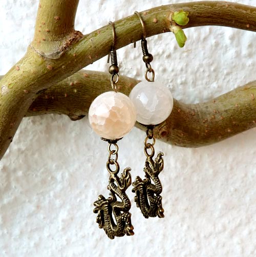 Dračí majestát (achát)