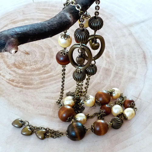 Dřevo a perly (dlouhý náhrdelník)