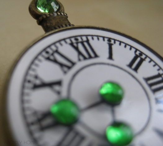 Light green clock 3D