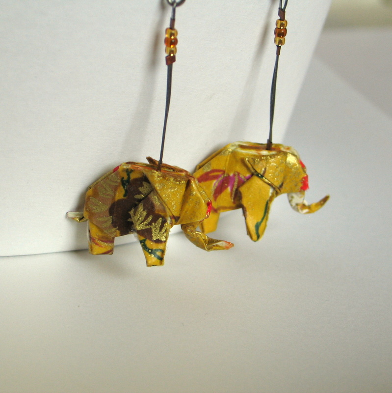 Zlatí sloníci - origami náušnice    