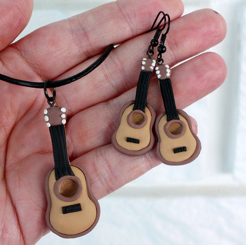 zpěvy táborových ohňů, pouze přívěsek